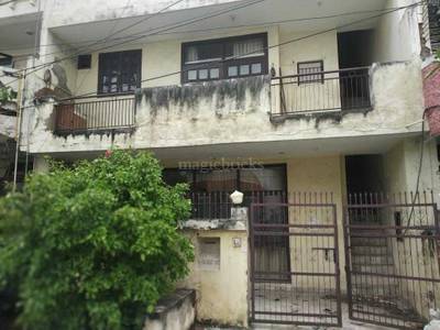 4BHK Residential House for Resale in Sector 30 RWA at A Block Sector 30 4BHK Residential House for Resale in Sector 30 RWA at A Block Sector 30