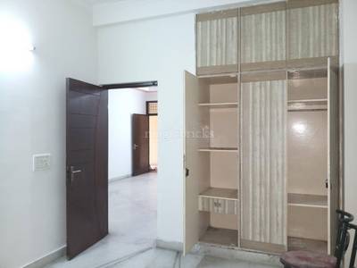 2BHK Builder Floor Apartment for Resale in Gyan Khand 1, Indirapuram 2BHK Builder Floor Apartment for Resale in Gyan Khand 1, Indirapuram