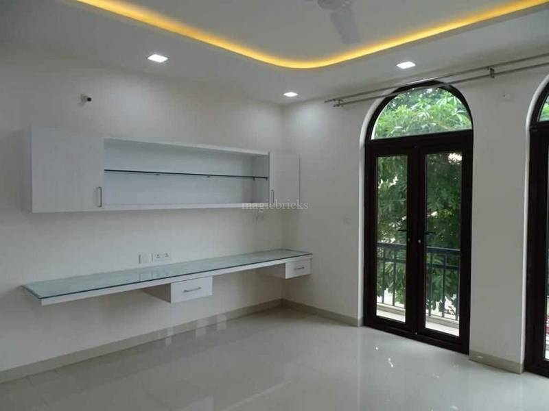 Buy 4 BHK Residential House in Jubilee Hills, Hyderabad 4500 Sqft