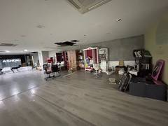 Madhapur bata showroom hot sale