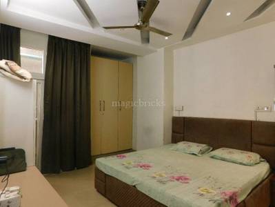 4BHK Builder Floor Apartment for Resale in Deep Vihar Rohini