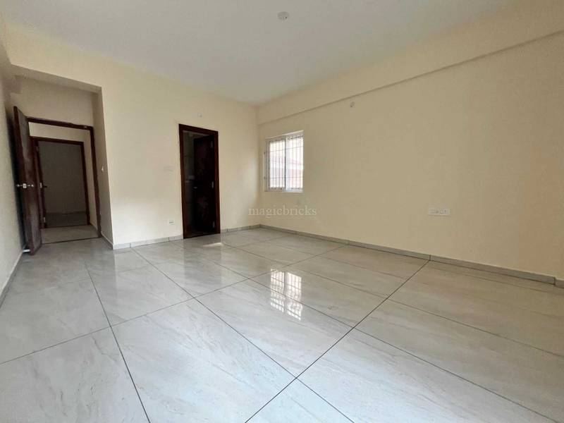 3 BHK Flat/Apartment for Sale in Ramaiah Reddy Layout OMBR Layout