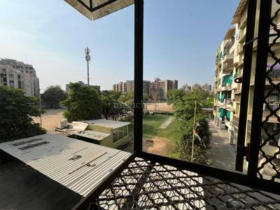 2BHK Multistorey Apartment for Resale in Shukan Lotus at Gota 2BHK Multistorey Apartment for Resale in Shukan Lotus at Gota