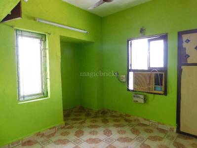 2BHK Multistorey Apartment for Resale in Sarayu Flats at Saligramam 2BHK Multistorey Apartment for Resale in Sarayu Flats at Saligramam