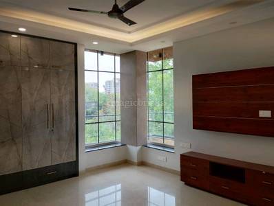 4BHK Builder Floor Apartment for Resale in Sector 31 4BHK Builder Floor Apartment for Resale in Sector 31