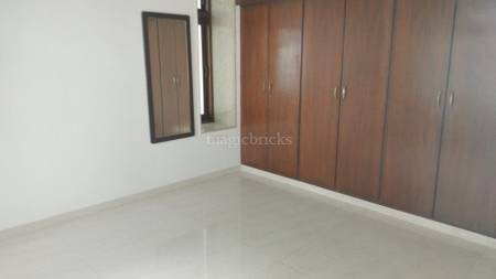 3BHK Multistorey Apartment for Resale in Worli 3BHK Multistorey Apartment for Resale in Worli