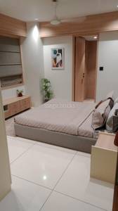 3BHK Multistorey Apartment for Resale in Swapnabhoomi at Vesu 3BHK Multistorey Apartment for Resale in Swapnabhoomi at Vesu