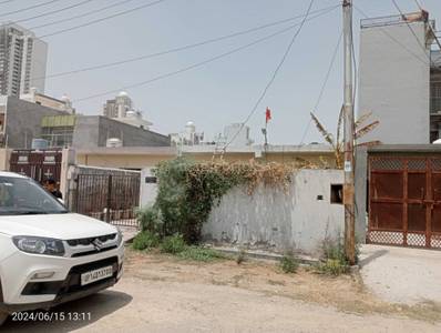Land / Plot in Sector 144 Noida