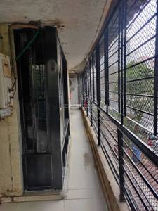 2BHK Multistorey Apartment for Resale in Veena Santoor Kandivali West at Mahavir Nagar Kandivali West