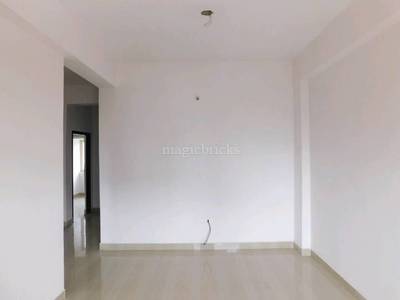 2 BHK Flat in 