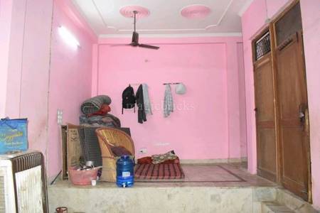  Commercial Shop for Rent in Vikas Marg