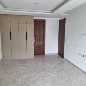 4BHK Builder Floor Apartment for Resale in DLF City Plot Phase 4  at Phase 4 DLF