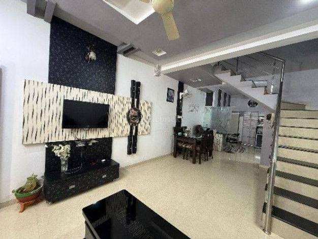 BHK Independent House for Sale in Nikol, Ahmedabad: 7+ BHK