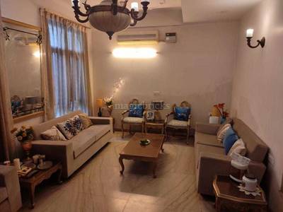 6BHK Residential House for Resale in Sector 15, Noida sector 15 Metro 6BHK Residential House for Resale in Sector 15, Noida sector 15 Metro