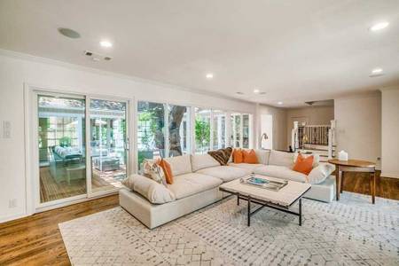 2BHK Multistorey Apartment for New Property in RNA NG Eclat at Andheri West 2BHK Multistorey Apartment for New Property in RNA NG Eclat at Andheri West