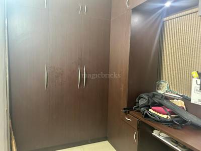 2BHK Multistorey Apartment for Resale in Amrapali Silicon City at Sector 76 2BHK Multistorey Apartment for Resale in Amrapali Silicon City at Sector 76