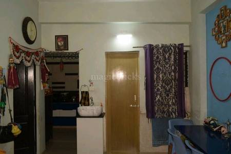 1BHK Multistorey Apartment for Resale in Nava Naroda 1BHK Multistorey Apartment for Resale in Nava Naroda