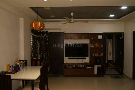 2BHK Multistorey Apartment for Resale in New CG Road 2BHK Multistorey Apartment for Resale in New CG Road