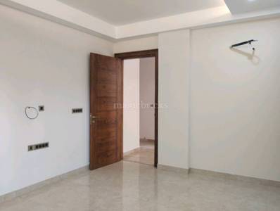 4BHK Builder Floor Apartment for Resale in Sector 17A, Delhi Gurgaon Expressway 4BHK Builder Floor Apartment for Resale in Sector 17A, Delhi Gurgaon Expressway