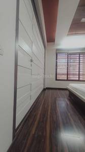 4BHK Multistorey Apartment for Resale in Iscon Ambli Road 4BHK Multistorey Apartment for Resale in Iscon Ambli Road