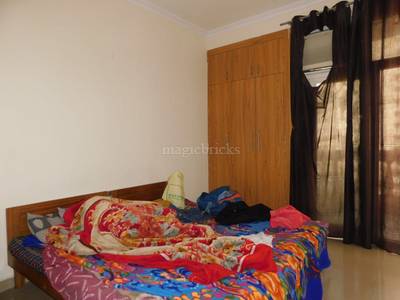 Buy 2 BHK Flat in Sector 76