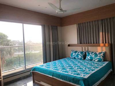 3BHK Multistorey Apartment for Resale in Swapnabhoomi at Vesu 3BHK Multistorey Apartment for Resale in Swapnabhoomi at Vesu