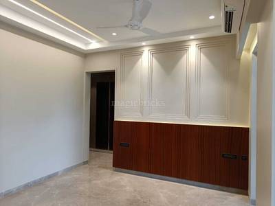 Buy 4 BHK Flat in DLF Phase 2