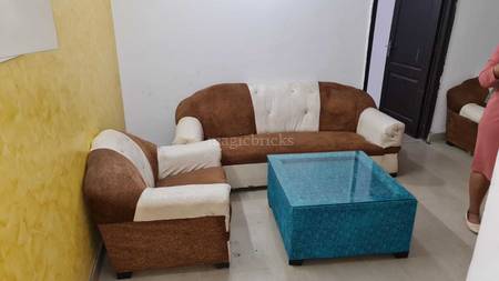 Buy 2 BHK Flat in Sector 76