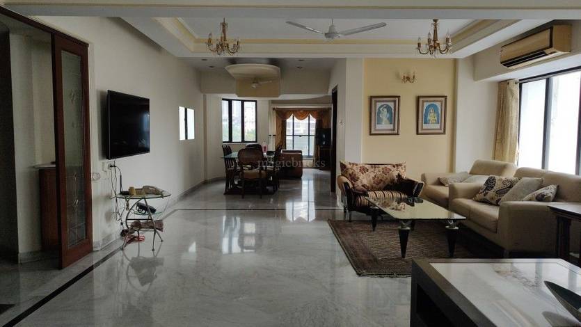 4 BHK Semi Furnished in Chaitanya , Santacruz East