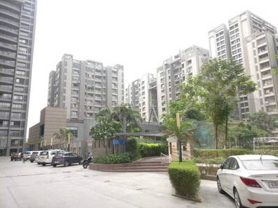 3BHK Multistorey Apartment for Resale in Iscon Platinum at Bopal 3BHK Multistorey Apartment for Resale in Iscon Platinum at Bopal