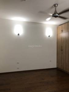 3BHK Multistorey Apartment for Resale in Sector 67 3BHK Multistorey Apartment for Resale in Sector 67