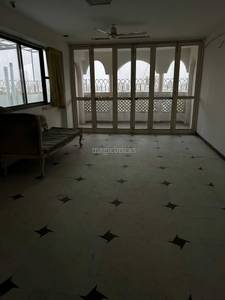 5BHK Multistorey Apartment for Resale in Law Garden 5BHK Multistorey Apartment for Resale in Law Garden