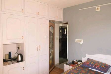 2BHK Multistorey Apartment for Resale in Memnagar 2BHK Multistorey Apartment for Resale in Memnagar