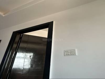 2BHK Multistorey Apartment for Rent in Nangloi 2BHK Multistorey Apartment for Rent in Nangloi
