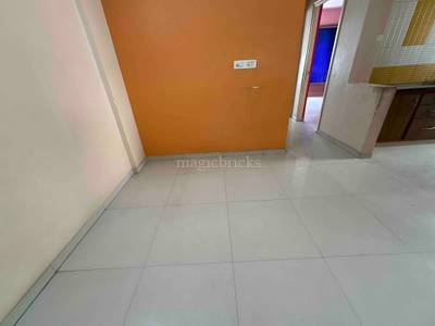 2BHK Multistorey Apartment for Resale in New CG Road 2BHK Multistorey Apartment for Resale in New CG Road