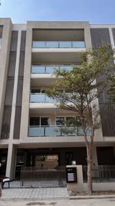 4BHK Builder Floor Apartment for Resale in Phase 4 DLF 4BHK Builder Floor Apartment for Resale in Phase 4 DLF