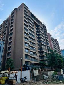 4BHK Multistorey Apartment for Resale in Satyamev Elysium at Science City 4BHK Multistorey Apartment for Resale in Satyamev Elysium at Science City