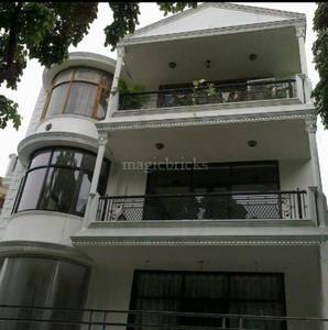 4BHK Builder Floor Apartment for Resale in Phase 2 DLF 4BHK Builder Floor Apartment for Resale in Phase 2 DLF