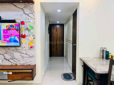 2BHK Multistorey Apartment for Resale in Parinee Essence at Babrekar Nagar Kandivali West