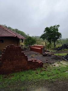 Land / Plot in  Mumbai