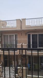 4BHK Builder Floor Apartment for Resale in Sector 65 4BHK Builder Floor Apartment for Resale in Sector 65