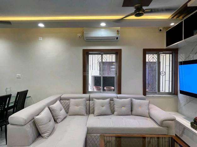 BHK Flats in Panditiya Road, Kolkata: 4+ Flats Apartments