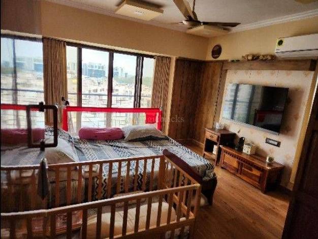 2½ BHK Semi Furnished in Blue Horizon , Malad West