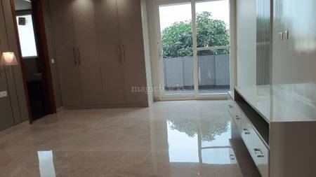 4BHK Builder Floor Apartment for New Property in Phase 1 DLF
