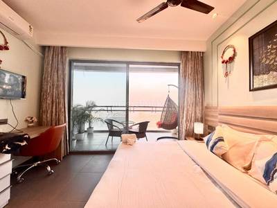  595 Sq-ft For Rent in Supertech Supernova, Sector 94, Noida