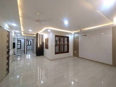 Buy 4 BHK Flat in Dwarka