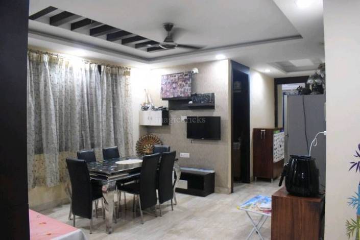 BHK Flats in Geeta Colony, New Delhi: 17+ Flats Apartments