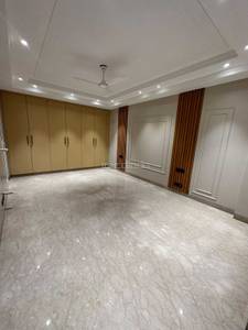 4BHK Builder Floor Apartment for Resale in Panchsheel Park