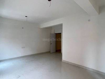 2 BHK Flat in 