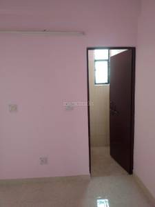 1BHK Multistorey Apartment for Resale in RWA Sector 122 at Sector 122, Noida Express Way